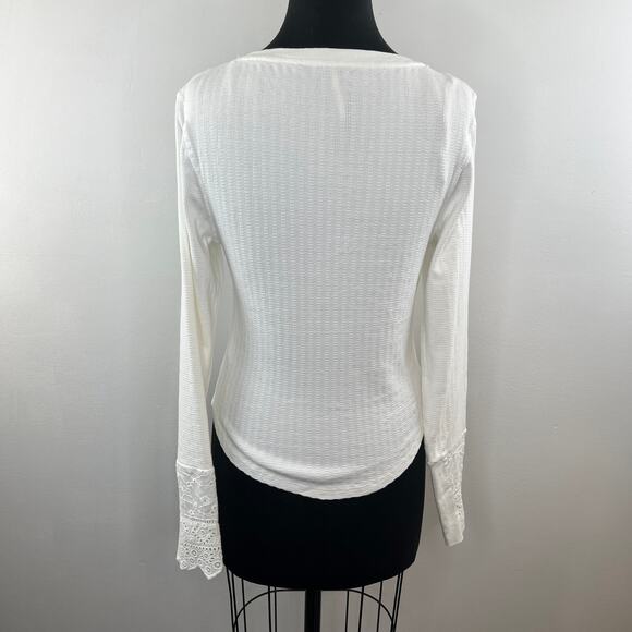 FREE PEOPLE White Floral Crochet Sidelines Button-Up Top Long Sleeves Boho L - Picture 8 of 11